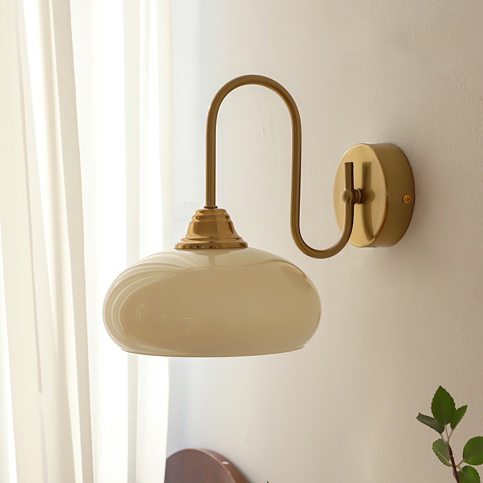Aurore Brass Wall Sconce 5