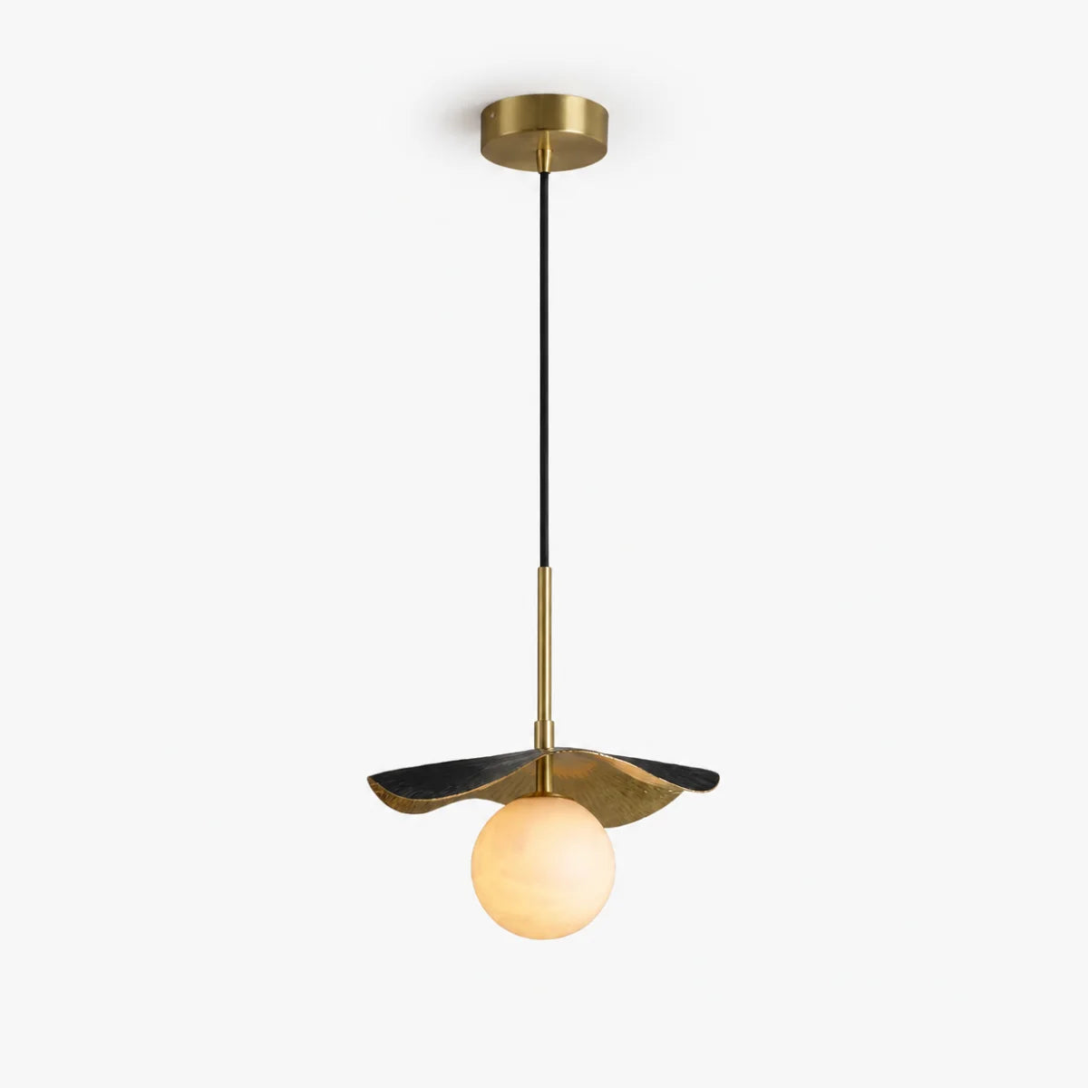 Avelune Leaf Alabaster Pendant Lamp 1