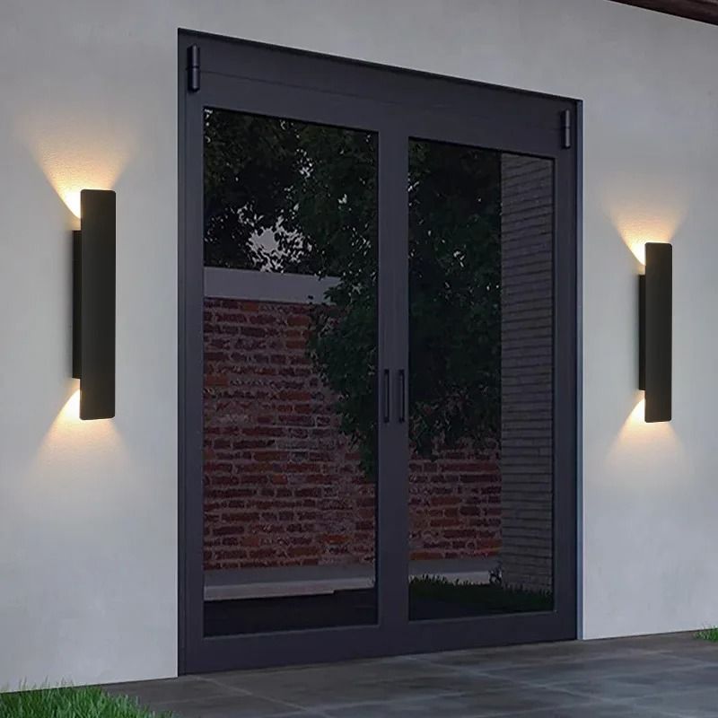 Black Long Outdoor Wall Light 4