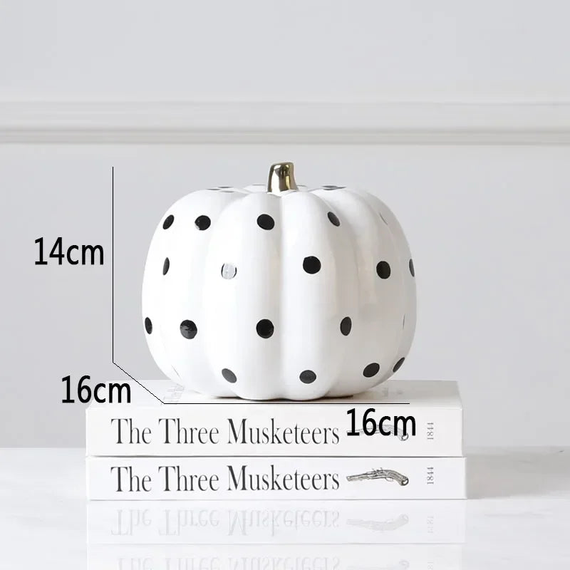 Black White Pumpkin Resin Statuette Ornaments Office Study Desktop Decor Modern Crafts Statue European Room Aesthetic Decor 6