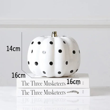 Black White Pumpkin Resin Statuette Ornaments Office Study Desktop Decor Modern Crafts Statue European Room Aesthetic Decor 6