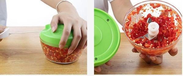 Royaleva Manual Mini Chopper for Effortless Vegetable Prep