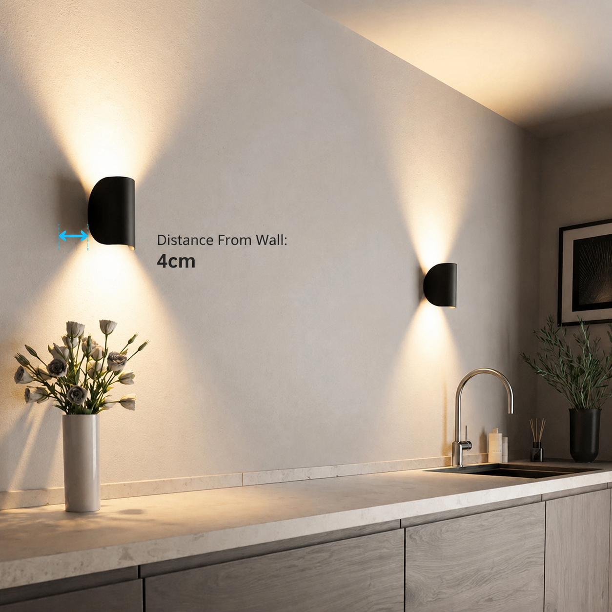 LuxRoyale Verstellbare Auf-Ab LED Wandleuchte, Warme Ambient Moderne Lampe