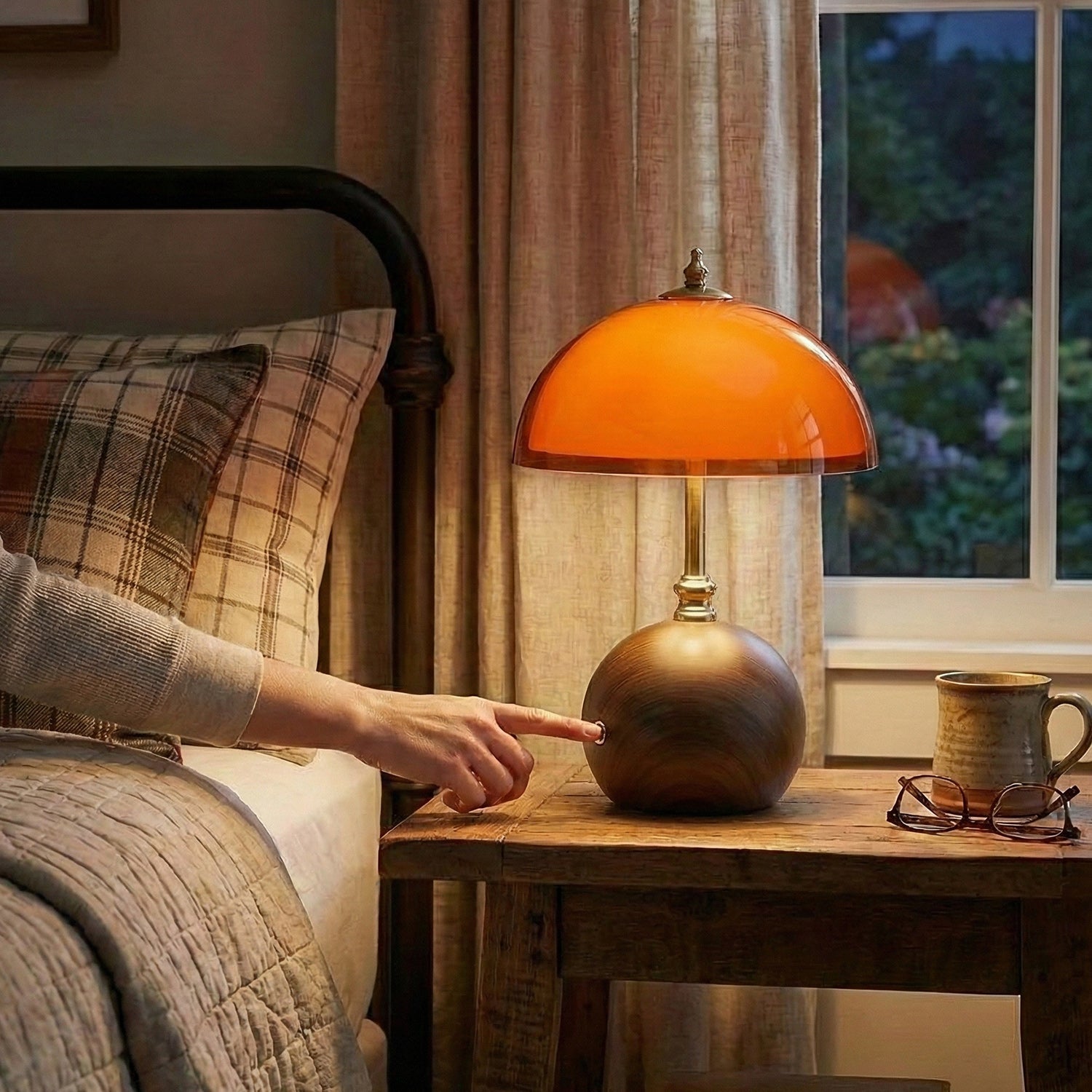 Coby Rechargeable LED Table Lamp 3