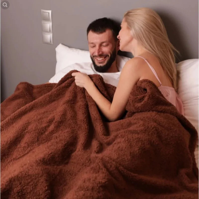 Couple Romantic Blanket Winter Warm Cozy Shaggy Blanket-Thickened King Size Blanket 100% Waterproof and Stain Resistant-Blanket 0