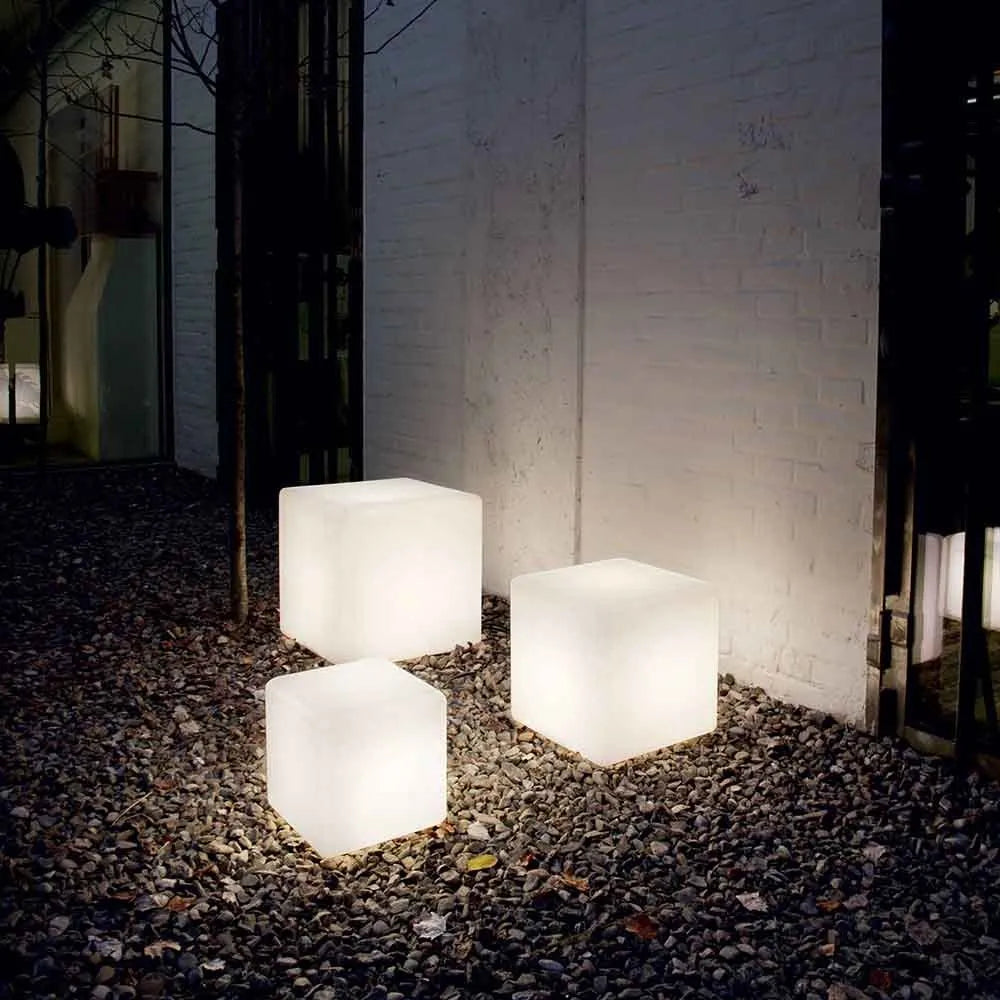 LuxRoyale Cubic Garden Light - Waterproof Outdoor 16 Color Light - 10cm / Battery