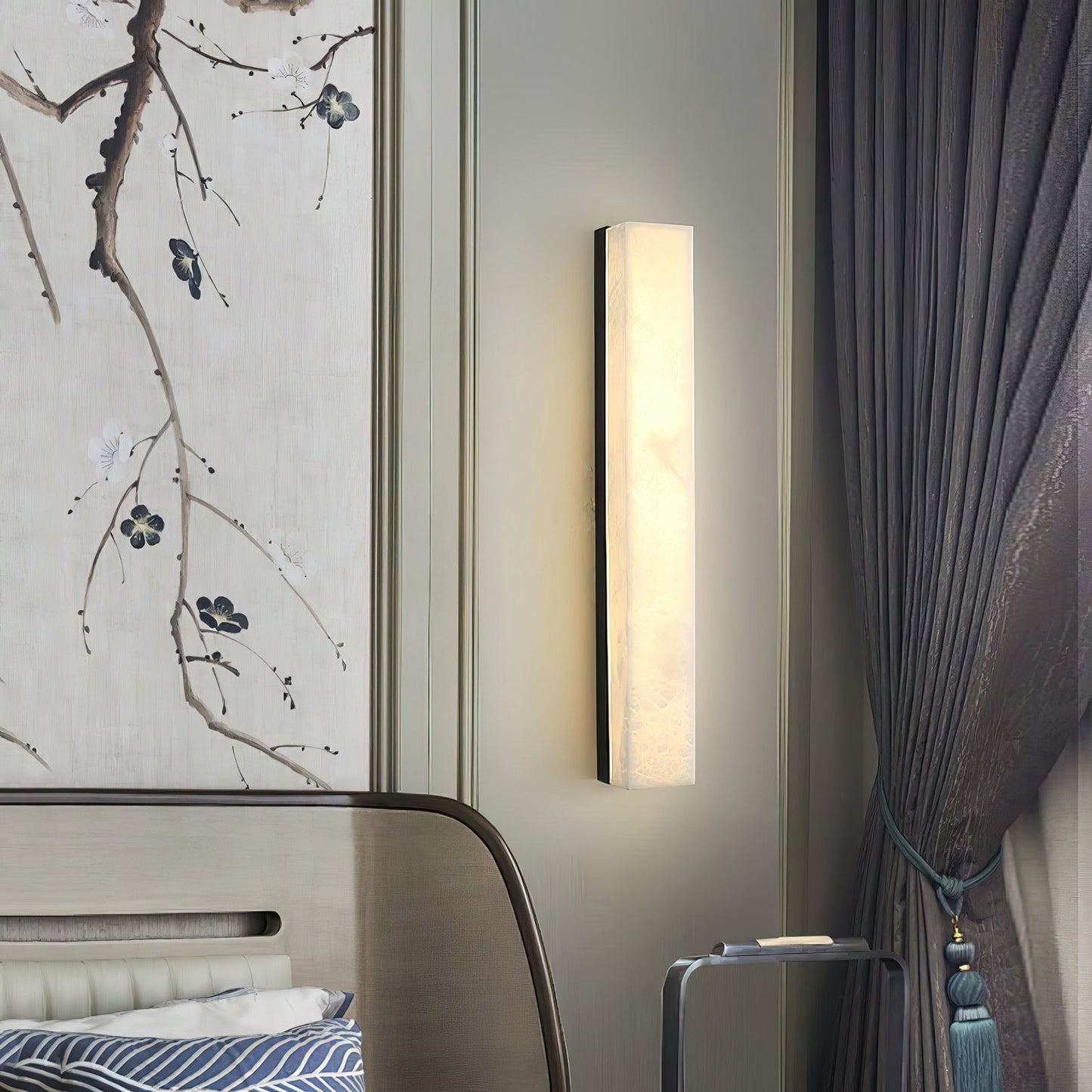 RoyaleGlow Modern Alabaster Wall Sconce - Elegant Geometric Lighting