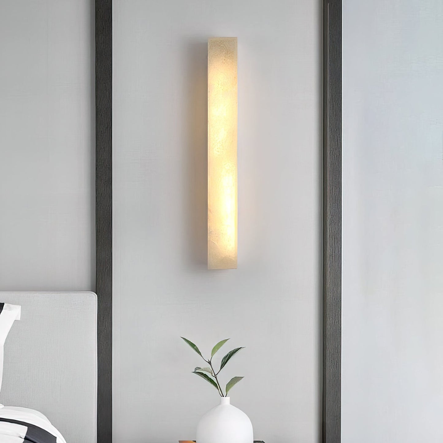 RoyaleGlow Modern Alabaster Wall Sconce - Elegant Geometric Lighting