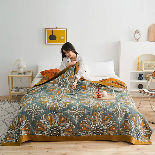 Double-Sided Floral Cotton Quilt – Organic Fabric in Dark Cyan, Soft and Breathable for Year-Round Comfort