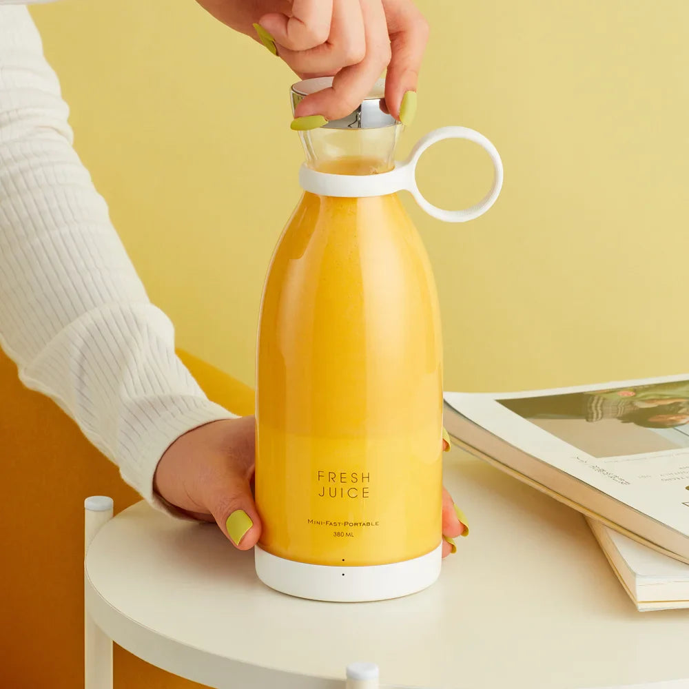 Royallure Portable Rechargeable Juice Blender – Personal Smoothie Maker for Travel, Gym & Office