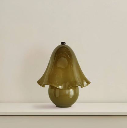 Rayvia French Rretro Handmade White Glass Table Lamp With Copper Accent