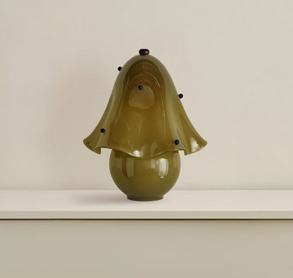 Rayvia French Rretro Handmade White Glass Table Lamp With Copper Accent