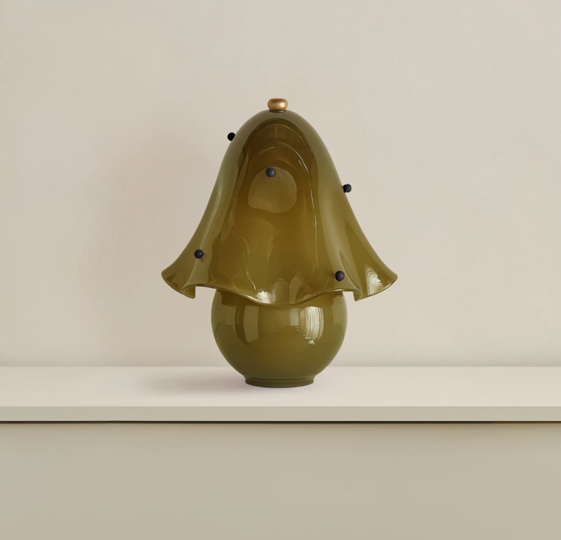 Rayvia French Rretro Handmade White Glass Table Lamp With Copper Accent