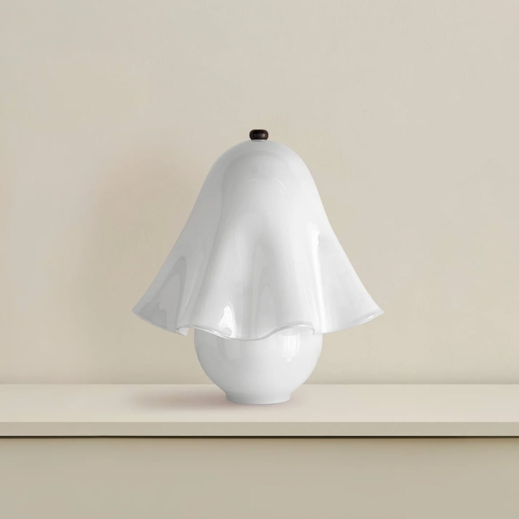 Rayvia French Rretro Handmade White Glass Table Lamp With Copper Accent