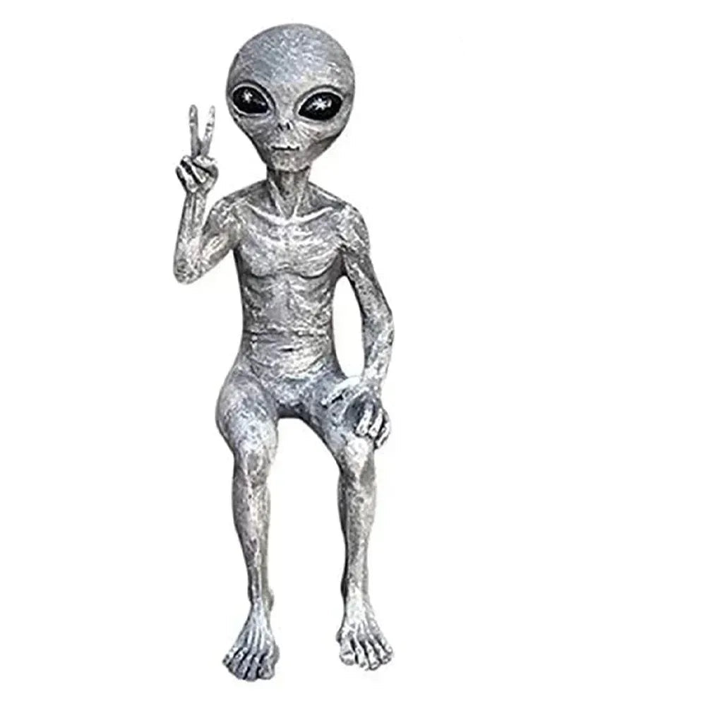 Funny Resin Alien Statue Outdoor Garden Decoration UFO Dwarf Sculpture Desktop Home Decor for Halloween Christmas Ornaments 3