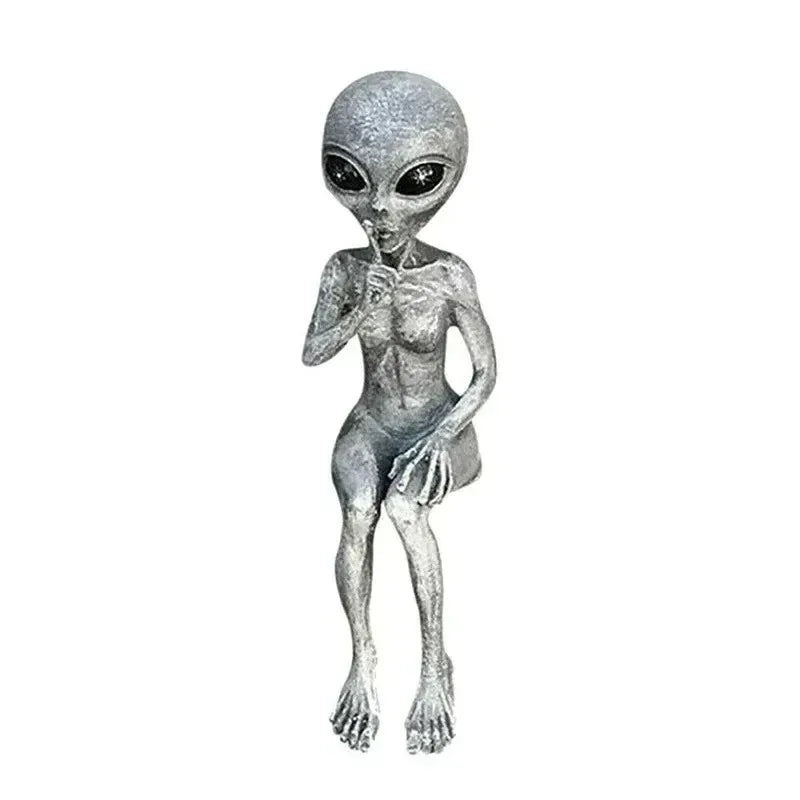 Funny Resin Alien Statue Outdoor Garden Decoration UFO Dwarf Sculpture Desktop Home Decor for Halloween Christmas Ornaments 4
