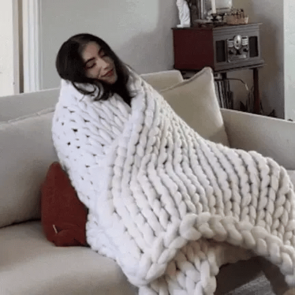 Royaleva Chenille Chunky Knitted Blanket Thick Cable Knit Throw for Couch Bed Sofa