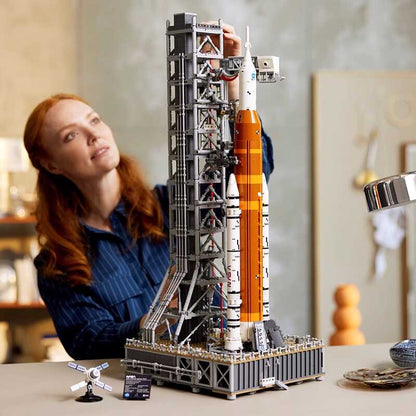 RoyaleGlow NASA Artemis Space System Model Kit 3601 Pieces