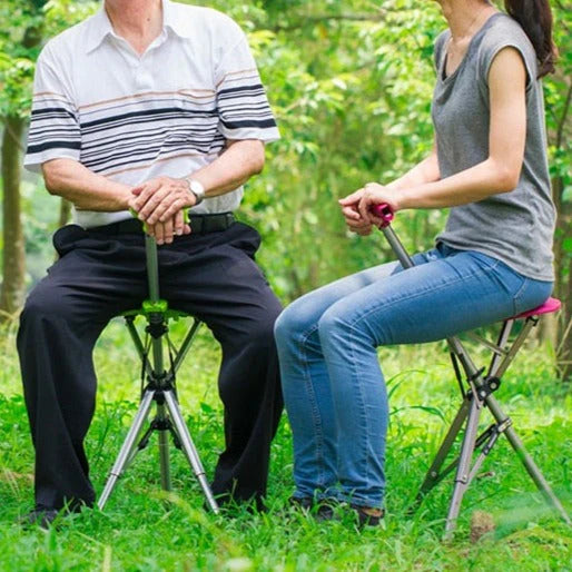 Foldable walking stick with integrated seat for stability and comfort. Features non-slip rubber tip, ergonomic grip, and lightweight design. Made from high-quality materials for enhanced mobility and safety