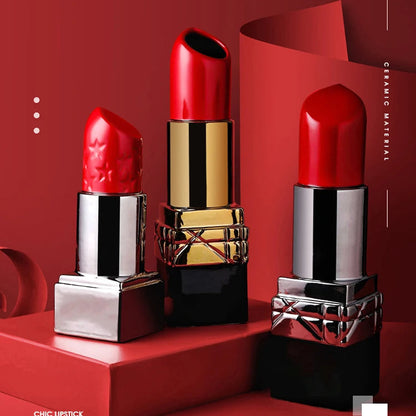 RoyaleGlow Lipstick Decor Vase - Chic Red Lip Cosmetic Home Accent, 26cm