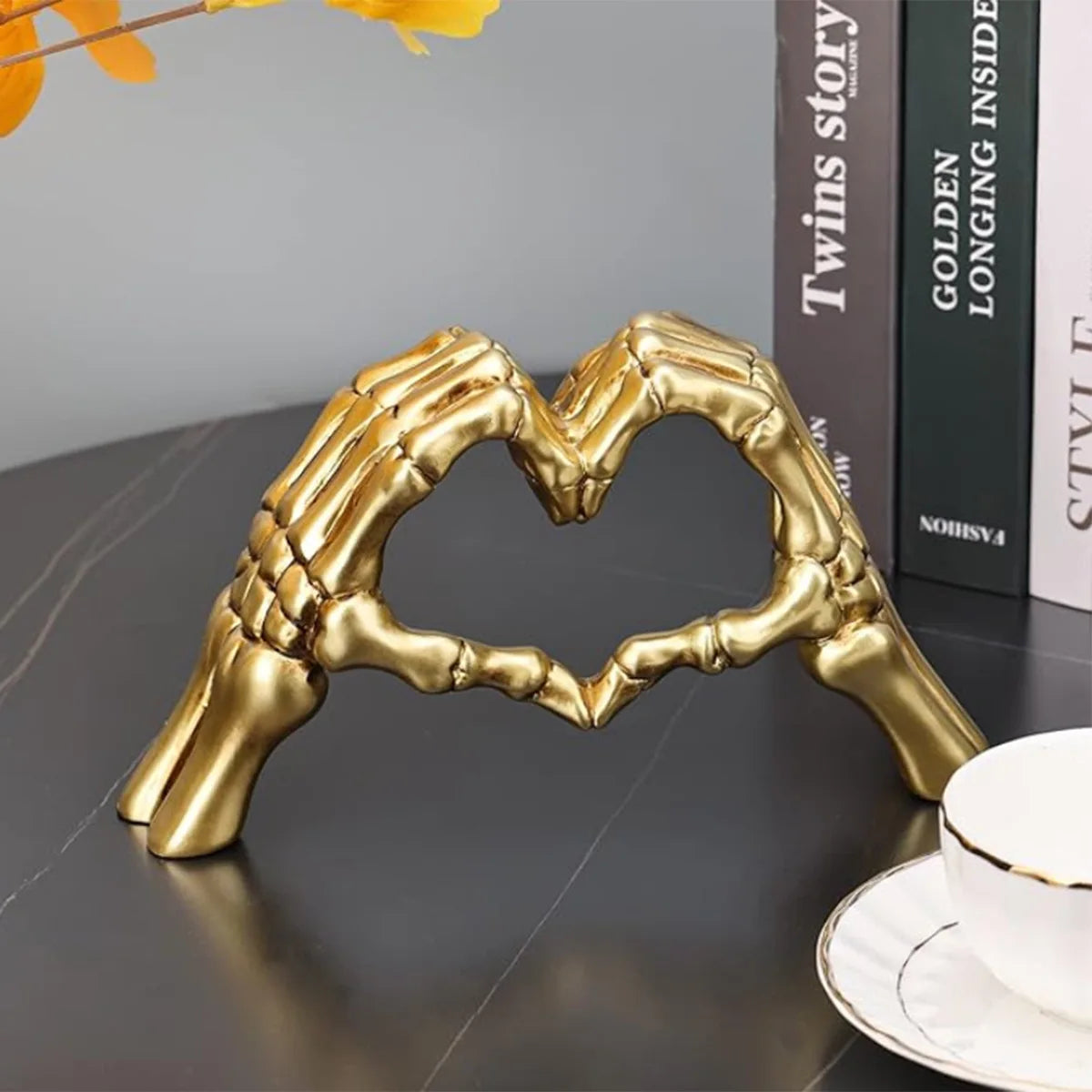 Halloween Skull Finger Heart Statue  in Dark Resin Decor for Spooky Party, Desk & Gift, Cute Horror Figurine 2