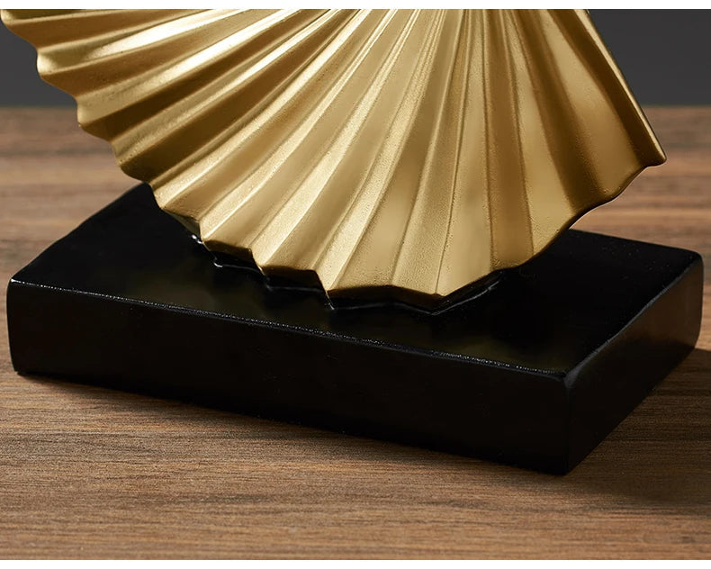 RoyaleGlow Modern Abstract Gold Sculpture for Home Decor - Elegant Resin Art Figurine