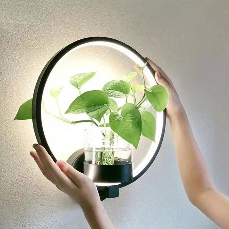 Lumora Plant Wall Lamp - Stylish Lighting with Natural Greenery - A White / Warm White (2700-3500K)