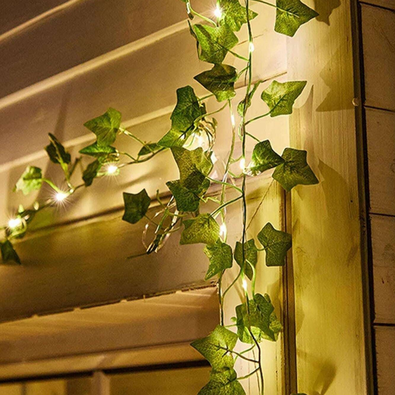 Royaleva Solar Garland Vine Light - Waterproof LED String Lights - Battery / 2m / 7ft