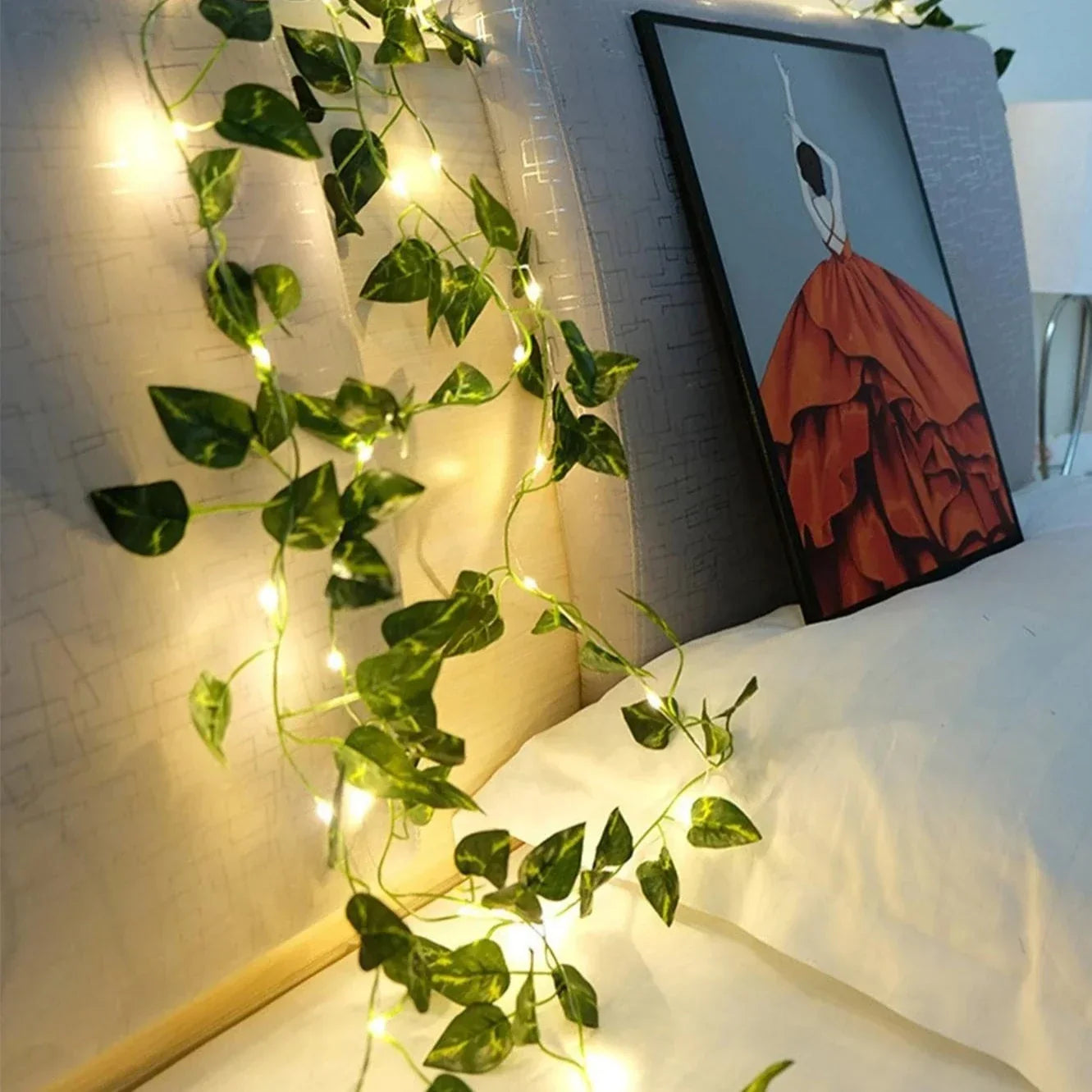 Royaleva Solar Garland Vine Light - Waterproof LED String Lights - Battery / 2m / 7ft