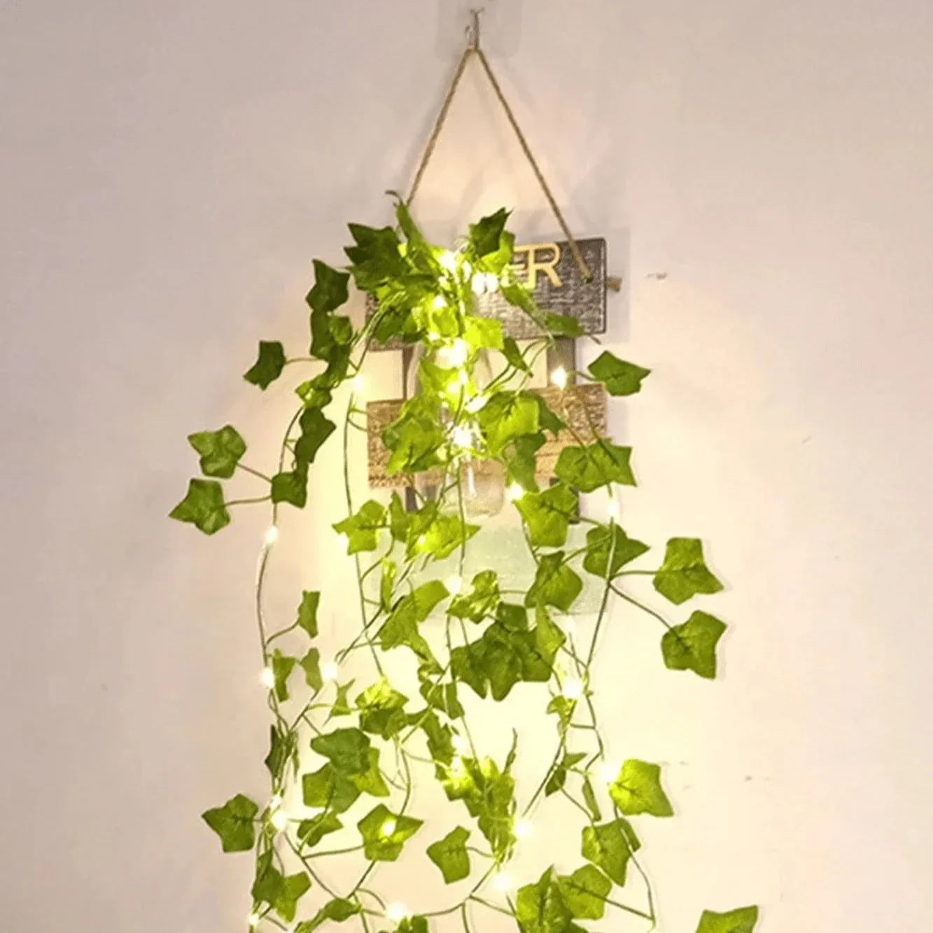 Royaleva Solar Garland Vine Light - Waterproof LED String Lights - Battery / 5m / 16ft