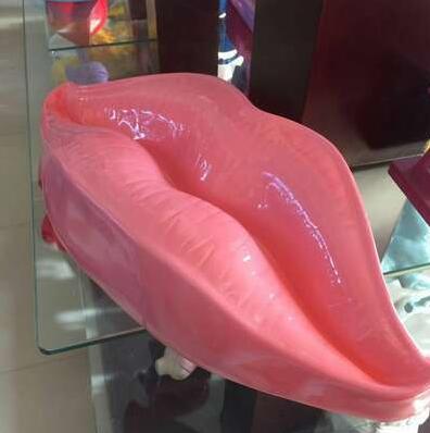 RoyaleGlow Pop Art Lips Wall Sculpture - Modern Glam Room Decor Statement Piece-Royale Basic