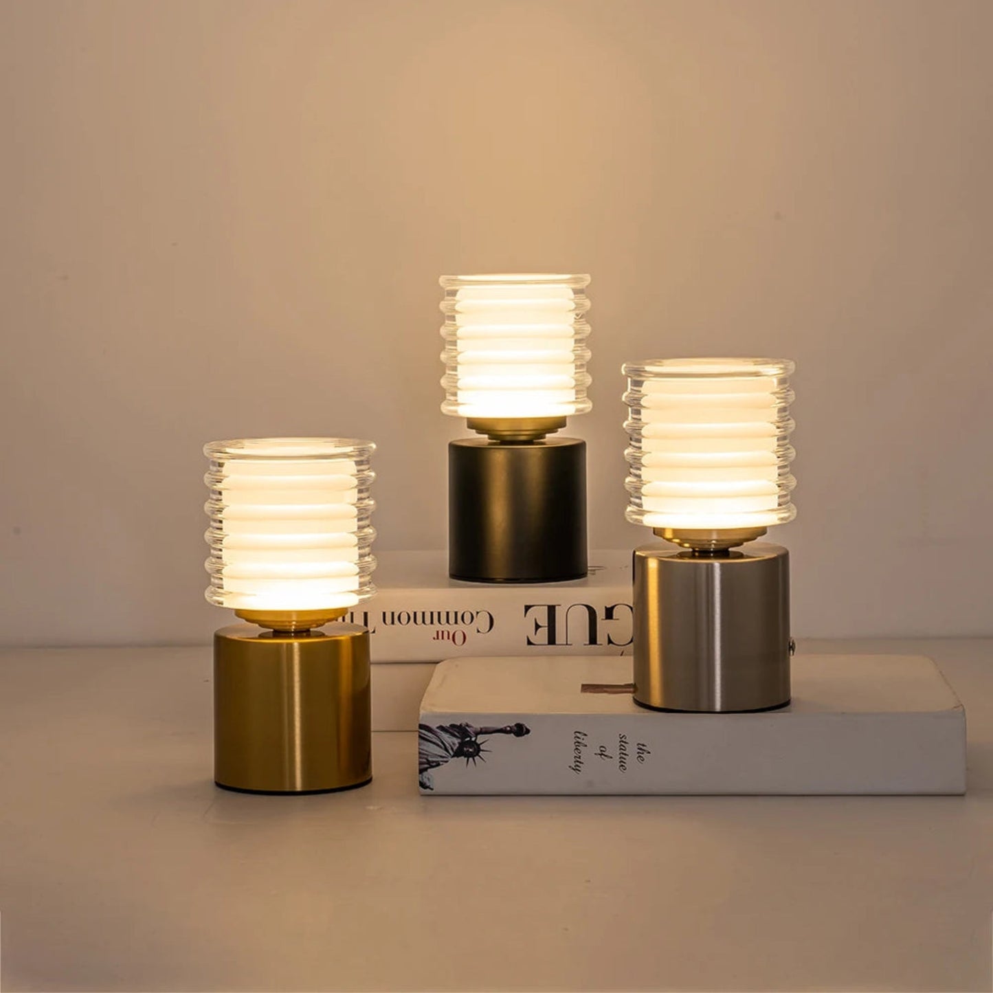 LumaPort Touch Lamp– Rechargeable LED Table Light