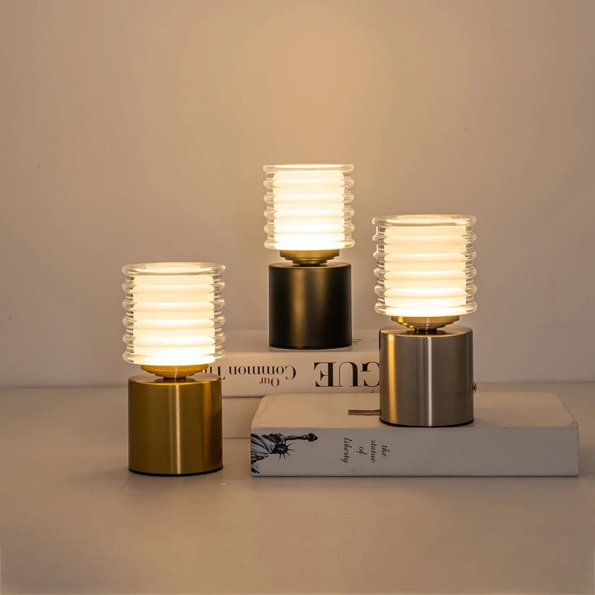 LumaPort Touch Lamp– Rechargeable LED Table Light