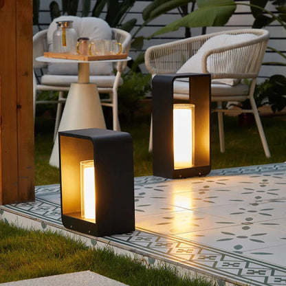LumoEdge Outdoor LED Lawn Lamp 1