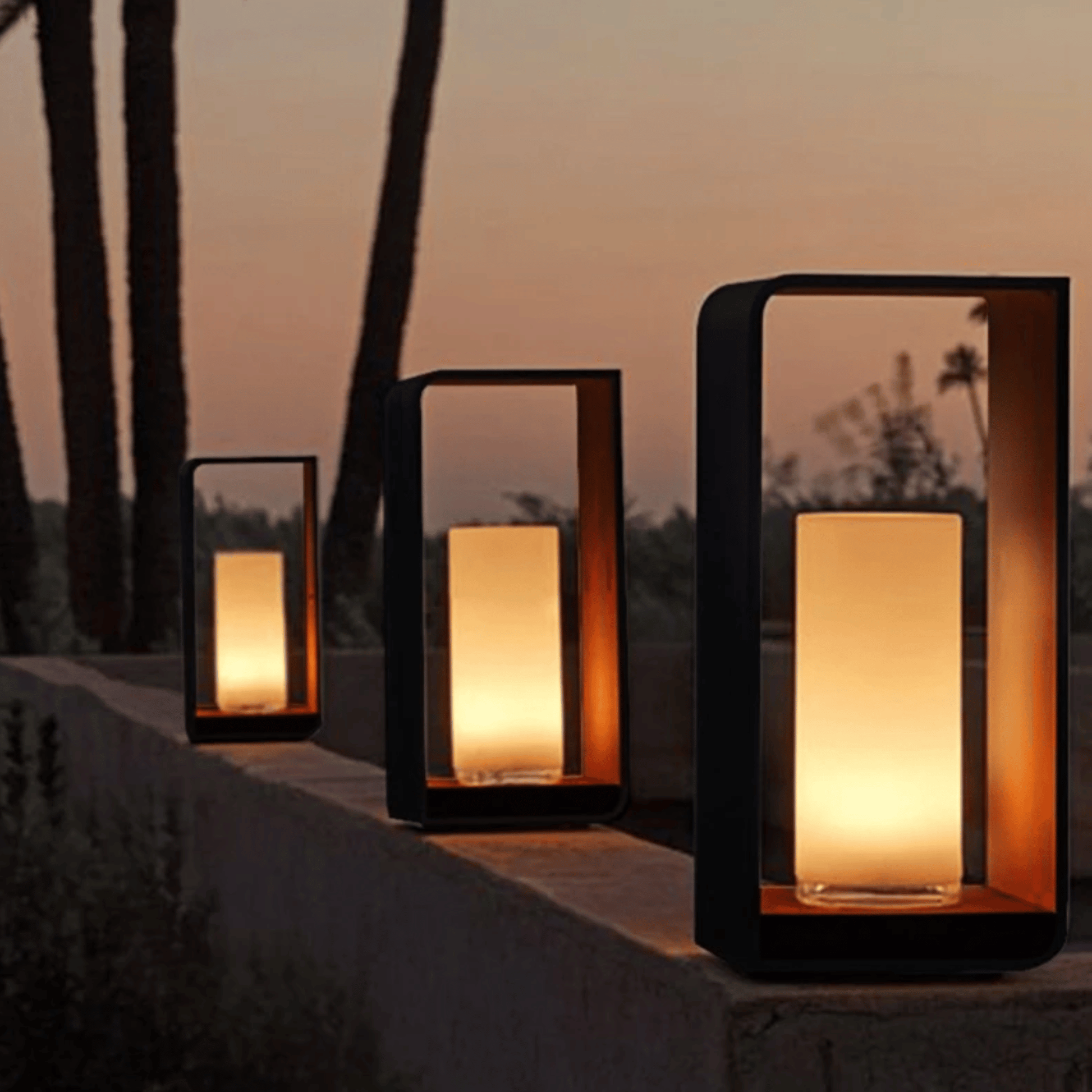 LumoEdge Outdoor LED Lawn Lamp 3