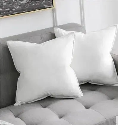 Luxora Luxe Velvet Cushion Cover with Flannel Edge for Stylish Interiors 10