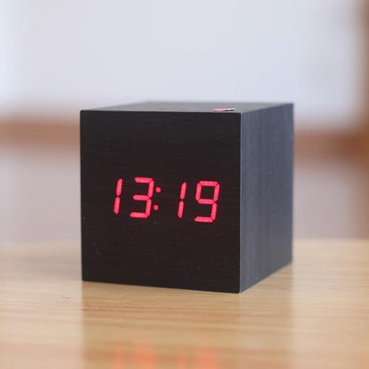 Modern Digital Wood Clock 2
