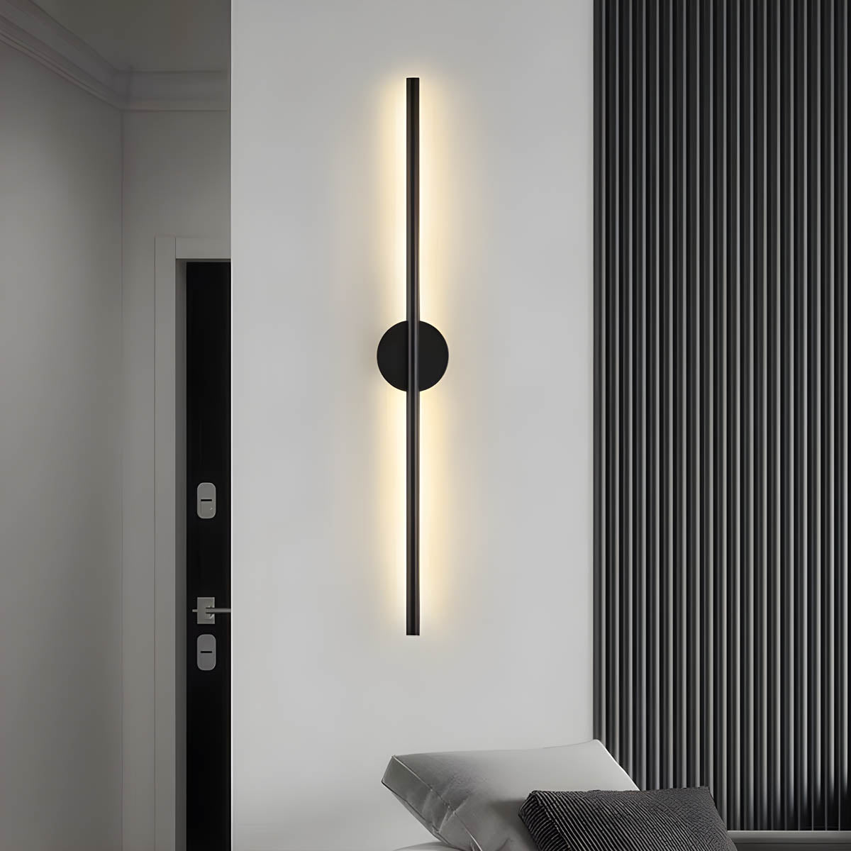 Nuvoro - Modern Wall Lamp in Aluminum and Silicone - Elegant Wall Sconce for Indoor Lighting - Different Sizes Available 6