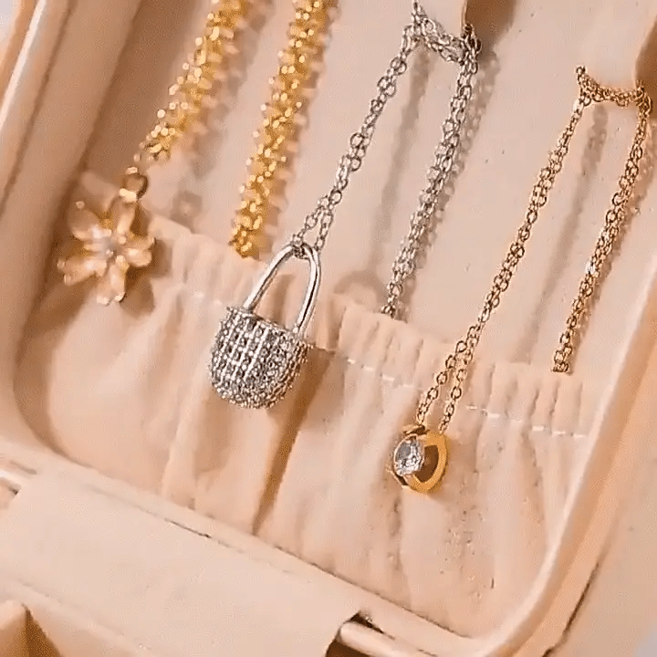 Royaleva Travel Case For Jewelry - Compact & Stylish Storage