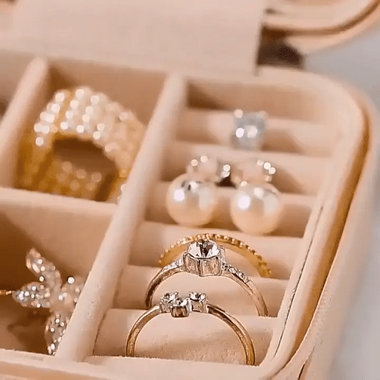 Royaleva Travel Case For Jewelry - Compact & Stylish Storage