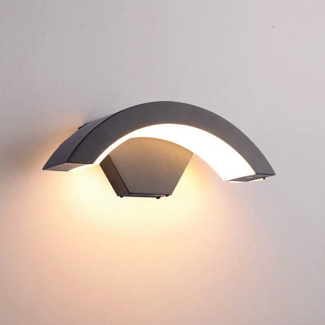 Outdoor Waterproof Infrared Motion Sensor Wall Lamp Garden Minimalist Creative Outdoor Balcony Entrance Moon-Shaped Wall Light 2
