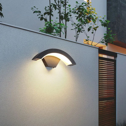 Outdoor Waterproof Infrared Motion Sensor Wall Lamp Garden Minimalist Creative Outdoor Balcony Entrance Moon-Shaped Wall Light 3