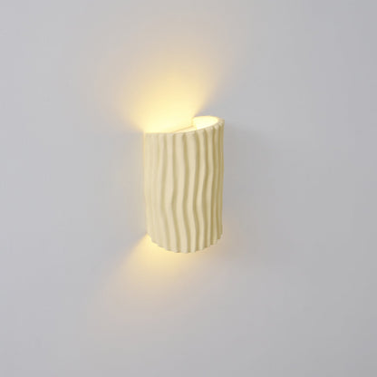 Pleated Resin Wall Lamp 7