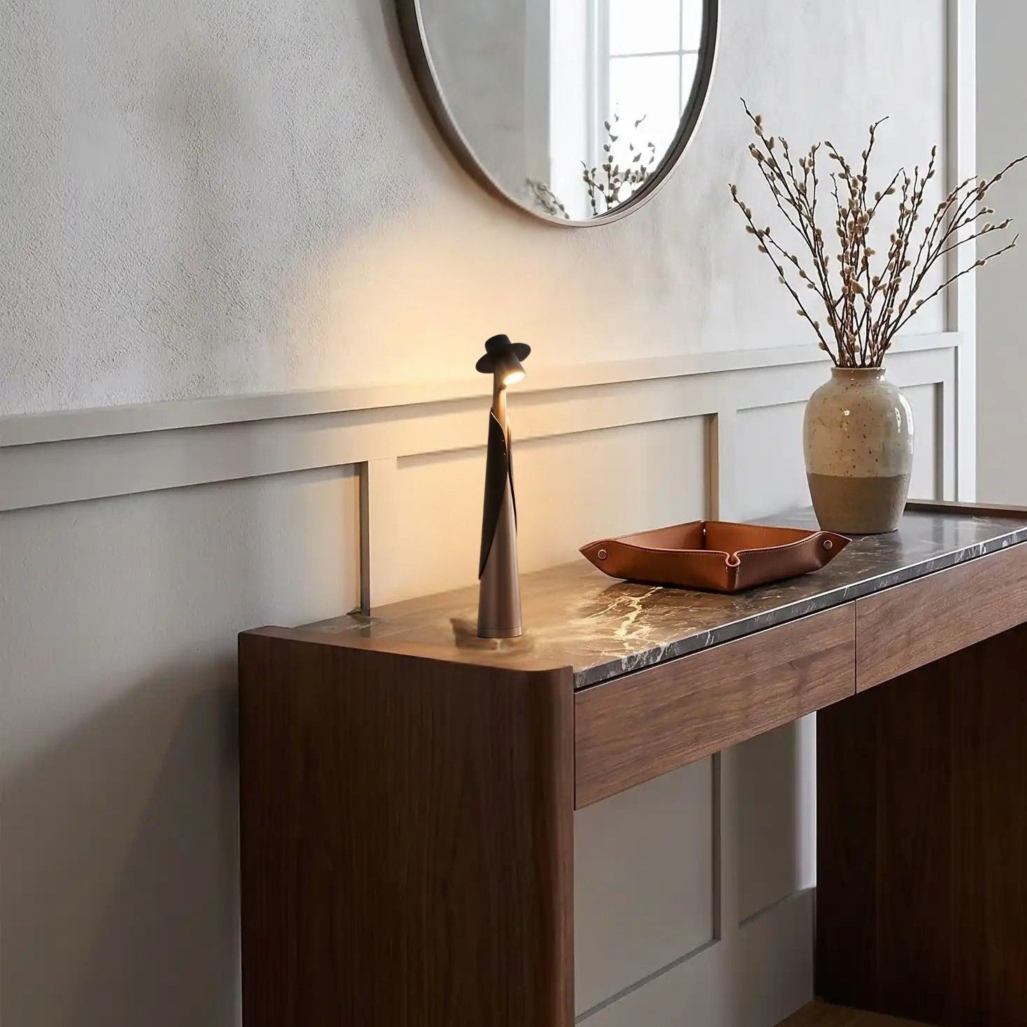 Rechargeable Cordless Lamp | Minimalist Figurine 4