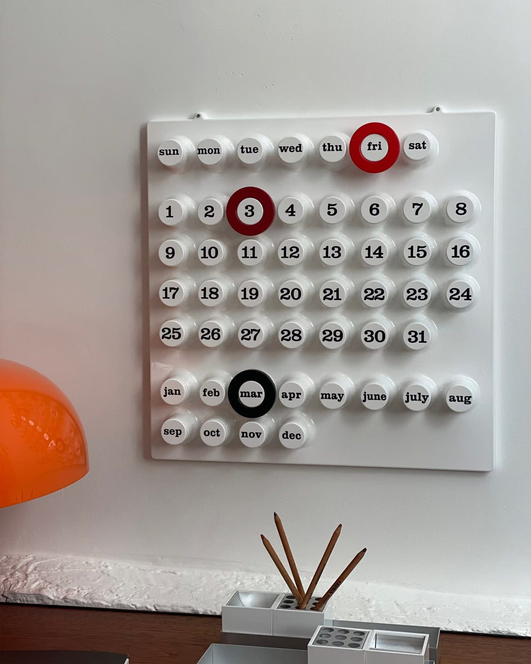 Retro Ring A Date Wall Mounted Calendar 2