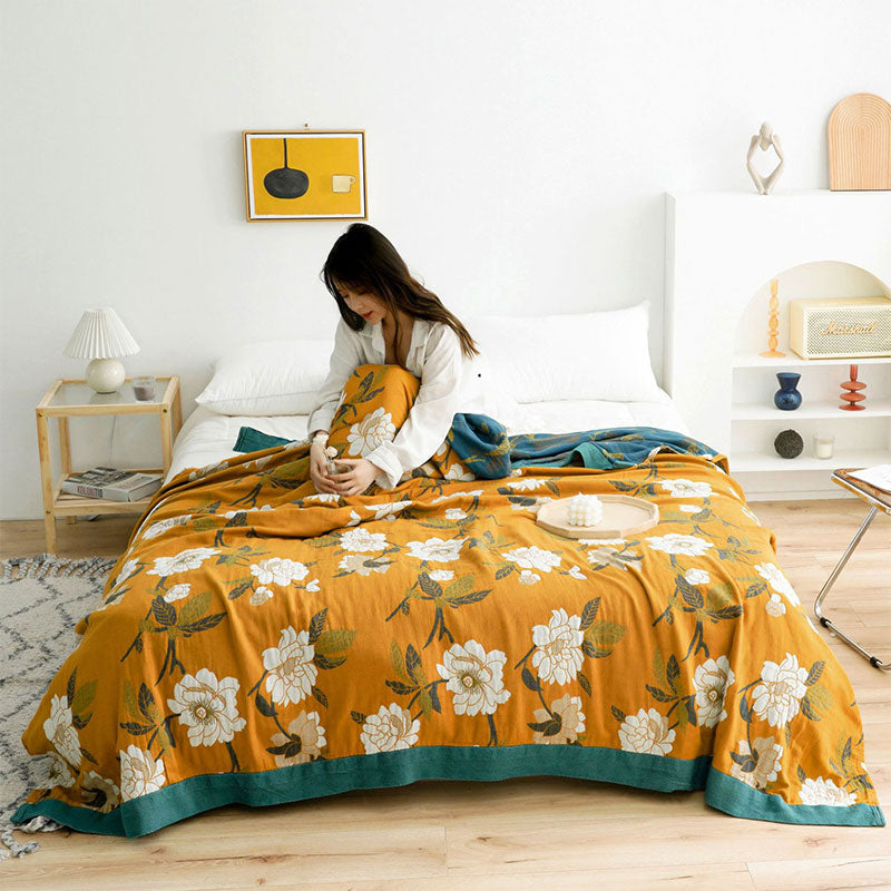 Reversible Cotton Quilt with Boho Yellow Floral Design – Soft, Durable