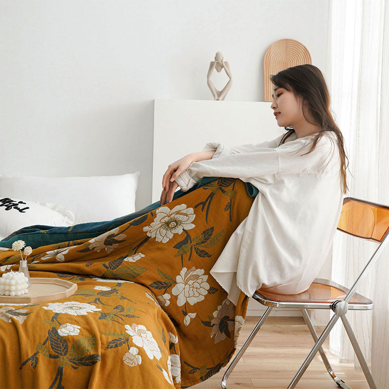 Reversible Cotton Quilt with Boho Yellow Floral Design – Soft, Durable
