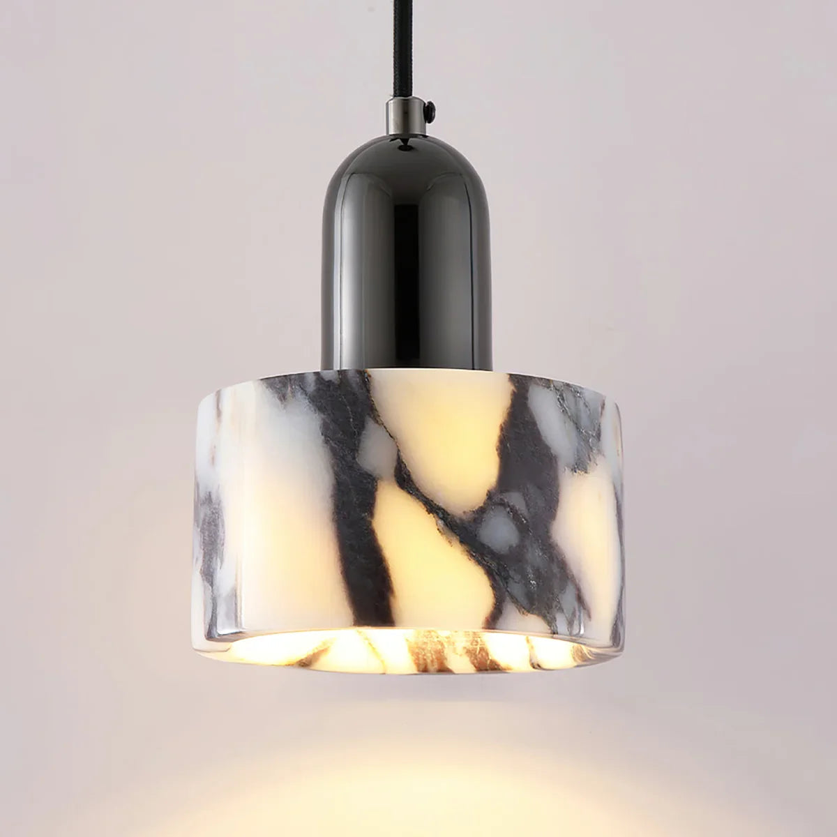 Round Dekum Marble Pendant Lamp 0