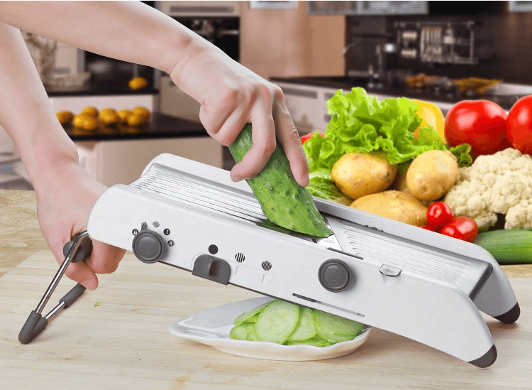 Royallure 18-in-1 Mandoline Slicer with Adjustable Blades, Safety Guard, and Anti-Skidding Feet – Versatile Kitchen Cutter for Fruits and Vegetables 1