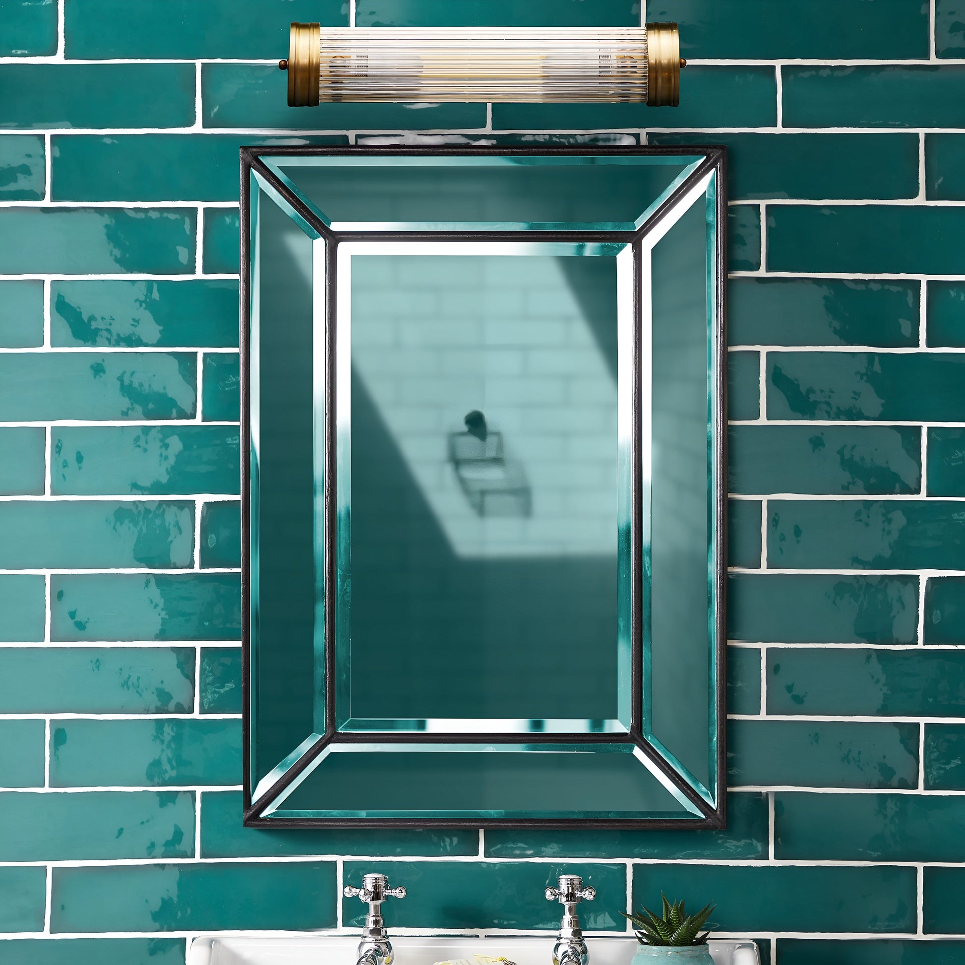 Royallure Art Deco Brass Wall Light Sconce for Bathroom and Living Room Illumination 6